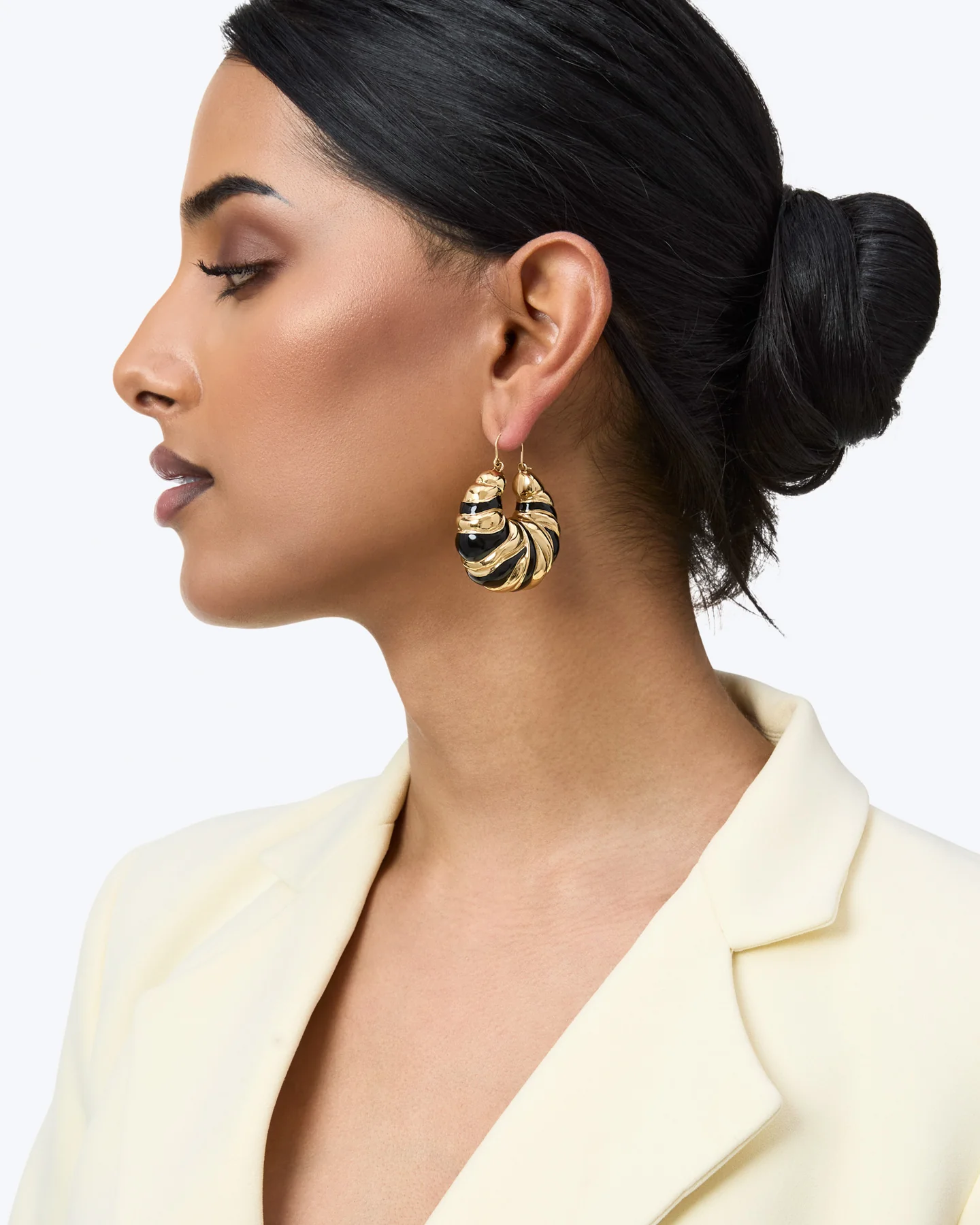 V1_Luar_Earrings_02 - Image 5
